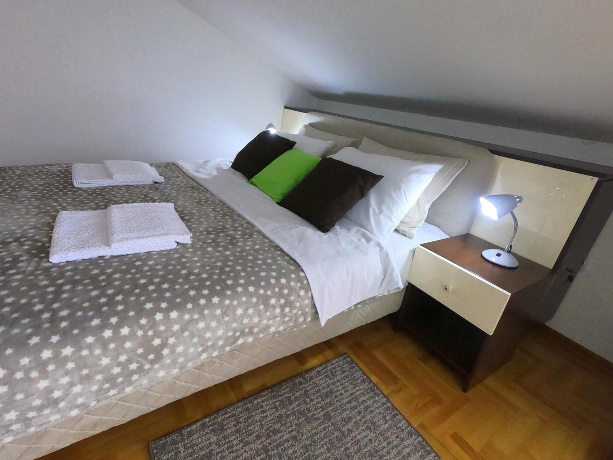 Apartman Zenit Vrnjačka Banja Buitenkant foto